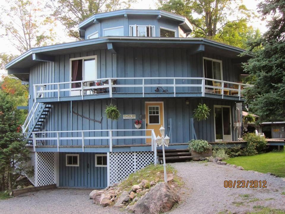 Stouffermill Bed & Breakfast Algonquin Highlands ภายนอก รูปภาพ