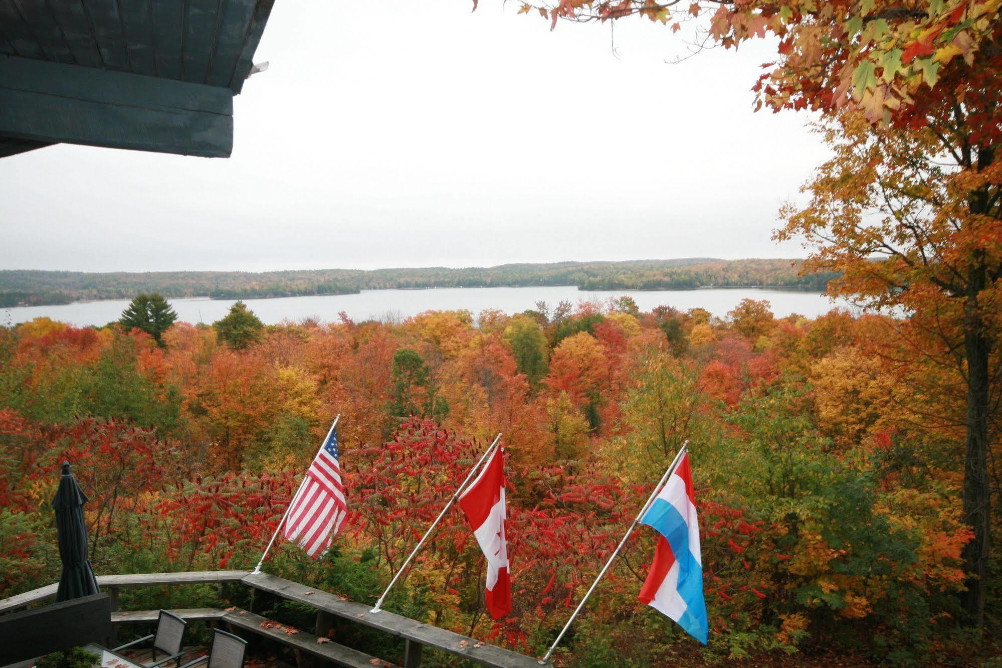 Stouffermill Bed & Breakfast Algonquin Highlands ภายนอก รูปภาพ